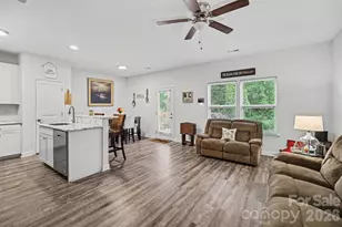2703 S Calvary St, Gastonia, NC 28052 - Photo 5