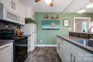 182 Brevard Rd, Asheville, NC 28806 - Photo 21