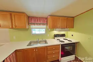 727 O'Malley's Ct, Clover, SC 29710 - Photo 5