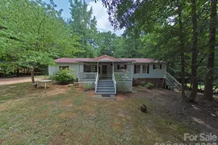 727 O'Malley's Ct, Clover, SC 29710 - Photo 1