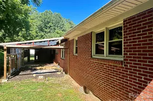 169 Double Island Rd, Burnsville, NC 28714 - Photo 3