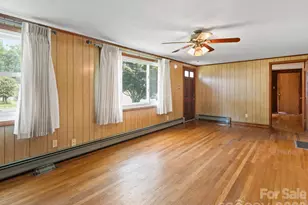 49 Hickory Tree Rd, Asheville, NC 28805 - Photo 9