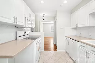 106 Colville Rd, Charlotte, NC 28207 - Photo 11