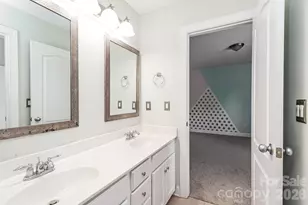 10107 Daufuskie Dr, Charlotte, NC 28278 - Photo 21