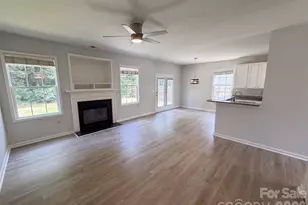 11528 Erwin Ridge Ave, Charlotte, NC 28213 - Photo 3