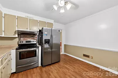 4400 Hamilton Circle, Charlotte, NC 28216 - Photo 11