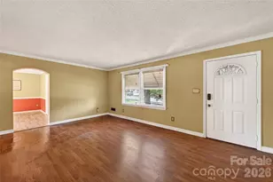 4400 Hamilton Cir, Charlotte, NC 28216 - Photo 5