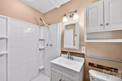 4400 Hamilton Circle, Charlotte, NC 28216 - Photo 19