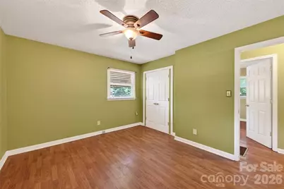 4400 Hamilton Circle, Charlotte, NC 28216 - Photo 17