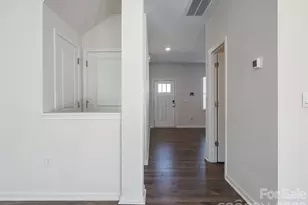 907 Newport Ct, Asheville, NC 28806 - Photo 9