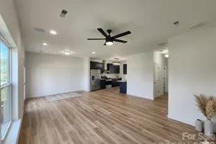 8804 Arrowhead Pl Ln, Cornelius, NC 28031 - Photo 3