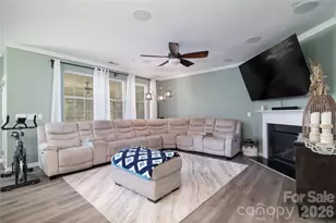 137 Flora Vista Dr, Mooresville, NC 28117 - Photo 11