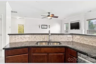 2233 Verde Creek Road, Charlotte, NC 28214 - Photo 11