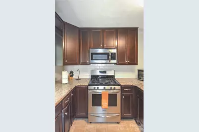 496 14th Avenue NE, Hickory, NC 28601 - Photo 17
