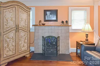 496 14th Avenue NE, Hickory, NC 28601 - Photo 9