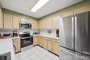 1330 5th St NE, Hickory, NC 28601 - Photo 13