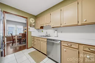 1330 5th St NE, Hickory, NC 28601 - Photo 15