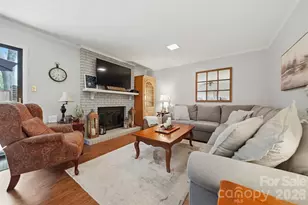 1330 5th St NE, Hickory, NC 28601 - Photo 7