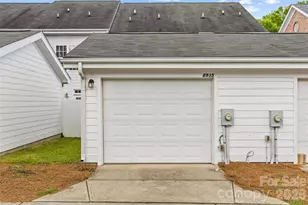 8935 Socata Way, Charlotte, NC 28269 - Photo 25