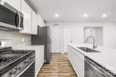 [Address not provided], Charlotte, NC 28262 - Photo 9