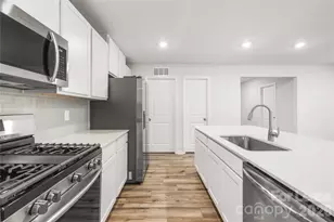 [Address not provided], Charlotte, NC 28262 - Photo 9