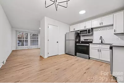 5001 Lakecrest Drive, Charlotte, NC 28215 - Photo 9