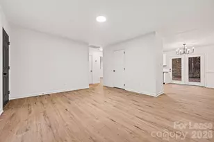 5001 Lakecrest Dr, Charlotte, NC 28215 - Photo 7
