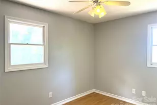 305 Forest Hill St, Morganton, NC 28655 - Photo 9
