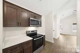 202 Knollwood Cir, Albemarle, NC 28001 - Photo 15