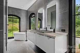 504 Hollow Trl, Asheville, NC 28803 - Photo 23
