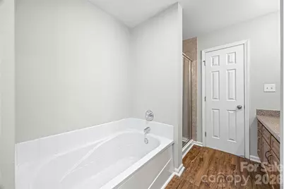 2113 Lennoxshire Square Court, Charlotte, NC 28210 - Photo 17