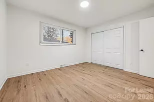 5003 Lakecrest Dr, Charlotte, NC 28215 - Photo 13