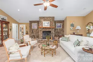 94 Oakcrest Ln, Waynesville, NC 28786 - Photo 7