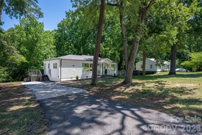 445 Oakwood Avenue, Mooresville, NC 28115 - Photo 3