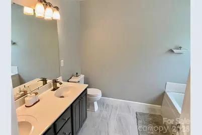 229 17th Avenue SE, Hickory, NC 28602 - Photo 11