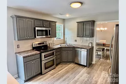 229 17th Avenue SE, Hickory, NC 28602 - Photo 7