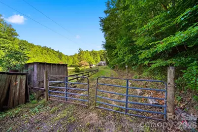2784 St John Road, Lenoir, NC 28645 - Photo 3