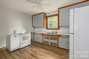 46 Gilkey St, Marion, NC 28752 - Photo 7