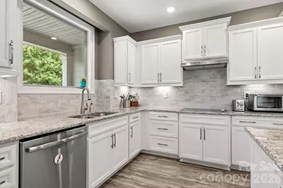 8416 Festival Way, Charlotte, NC 28215 - Photo 19
