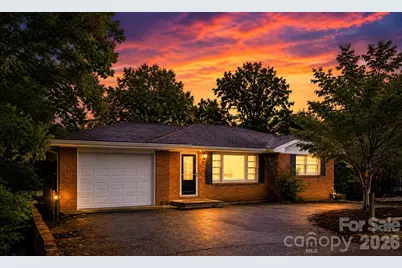 629 Willow Road, Hendersonville, NC 28739 - Photo 1