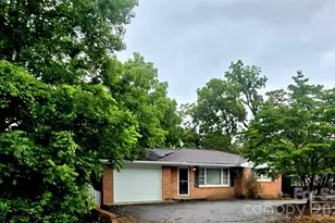 629 Willow Rd, Hendersonville, NC 28739 - Photo 3