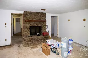 305 Melanie Ln, Black Mountain, NC 28711 - Photo 19