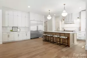 3240 Sunset Dr, Charlotte, NC 28209 - Photo 9