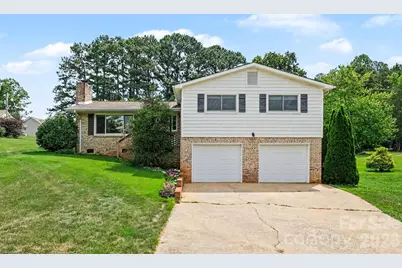 7107 Rolling Hills Drive, Sherrills Ford, NC 28673 - Photo 15