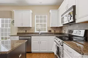 6747 Fieldstone Manor Dr, Matthews, NC 28105 - Photo 19