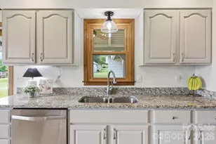 73 Rivercrest Ct, Canton, NC 28716 - Photo 9