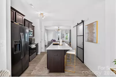 1031 Plaza Walk Drive, Charlotte, NC 28215 - Photo 11
