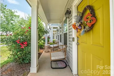1031 Plaza Walk Drive, Charlotte, NC 28215 - Photo 3