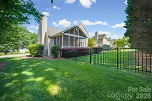 11204 Tavernay Pkwy, Charlotte, NC 28262 - Photo 31