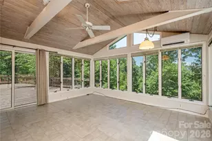615 Goldview Dr, Hendersonville, NC 28791 - Photo 19